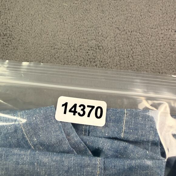 Wallace & Barnes Chambray 4-Pocket Camp Shirt Mens M Loop Collar Guayabera - Picture 10 of 10